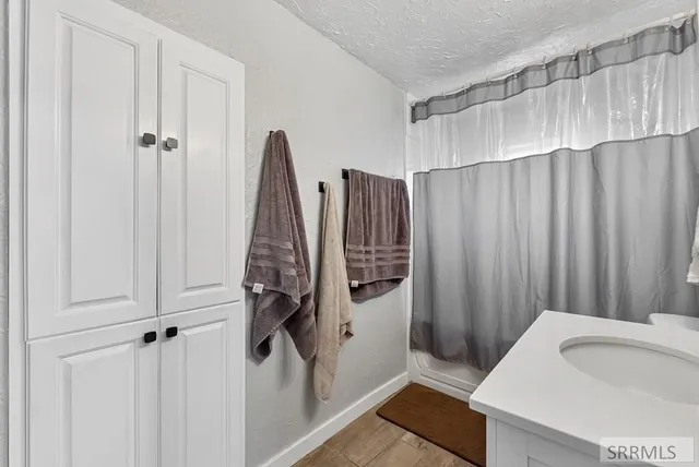 $699,999 | 3756 East 800 North, Rigby, ID 83442