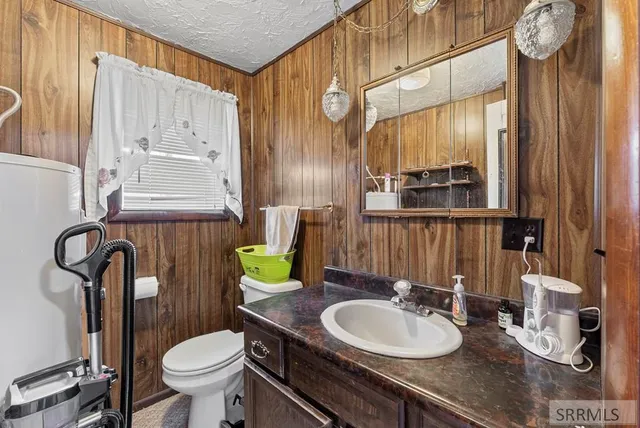 $699,999 | 3756 East 800 North, Rigby, ID 83442