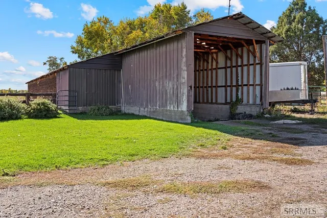 $699,999 | 3756 East 800 North, Rigby, ID 83442