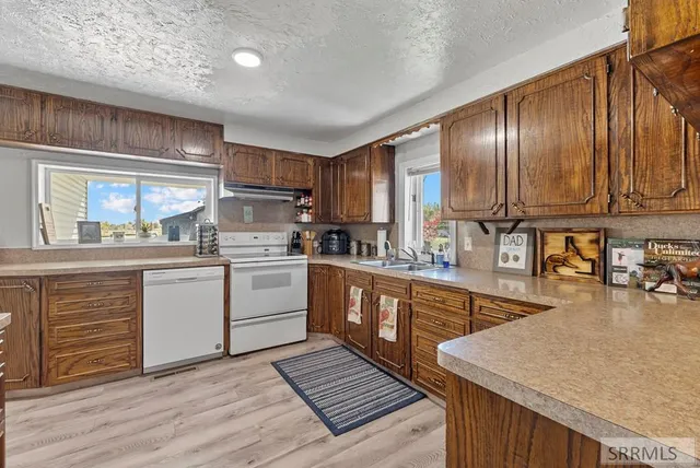 $699,999 | 3756 East 800 North, Rigby, ID 83442