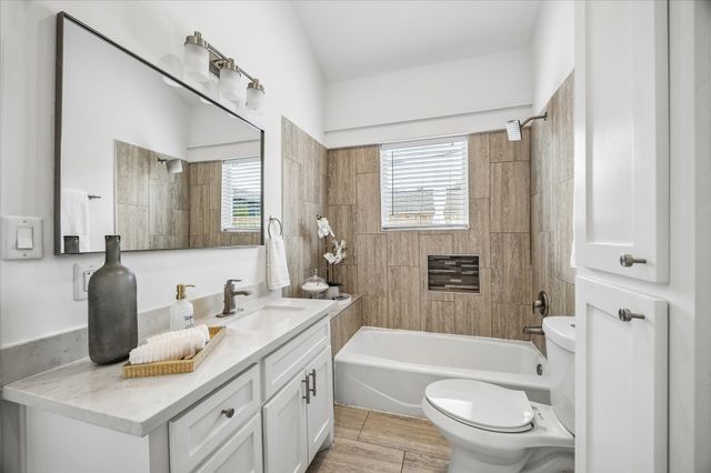 $749,000 | 522 West 15th Street, Houston, TX 77008