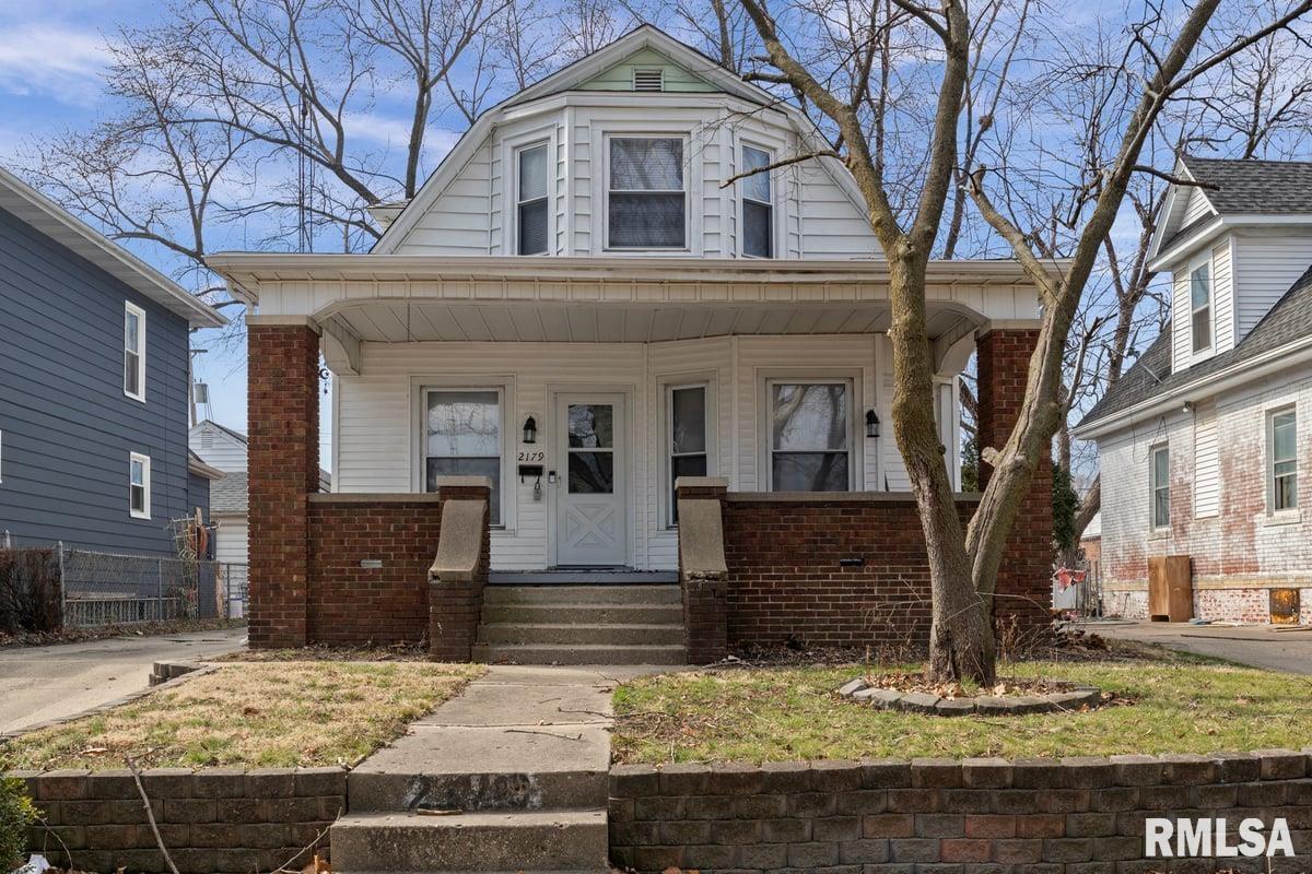 2179 South 10th Street Springfield, IL 62703 - Photo 1 of 30