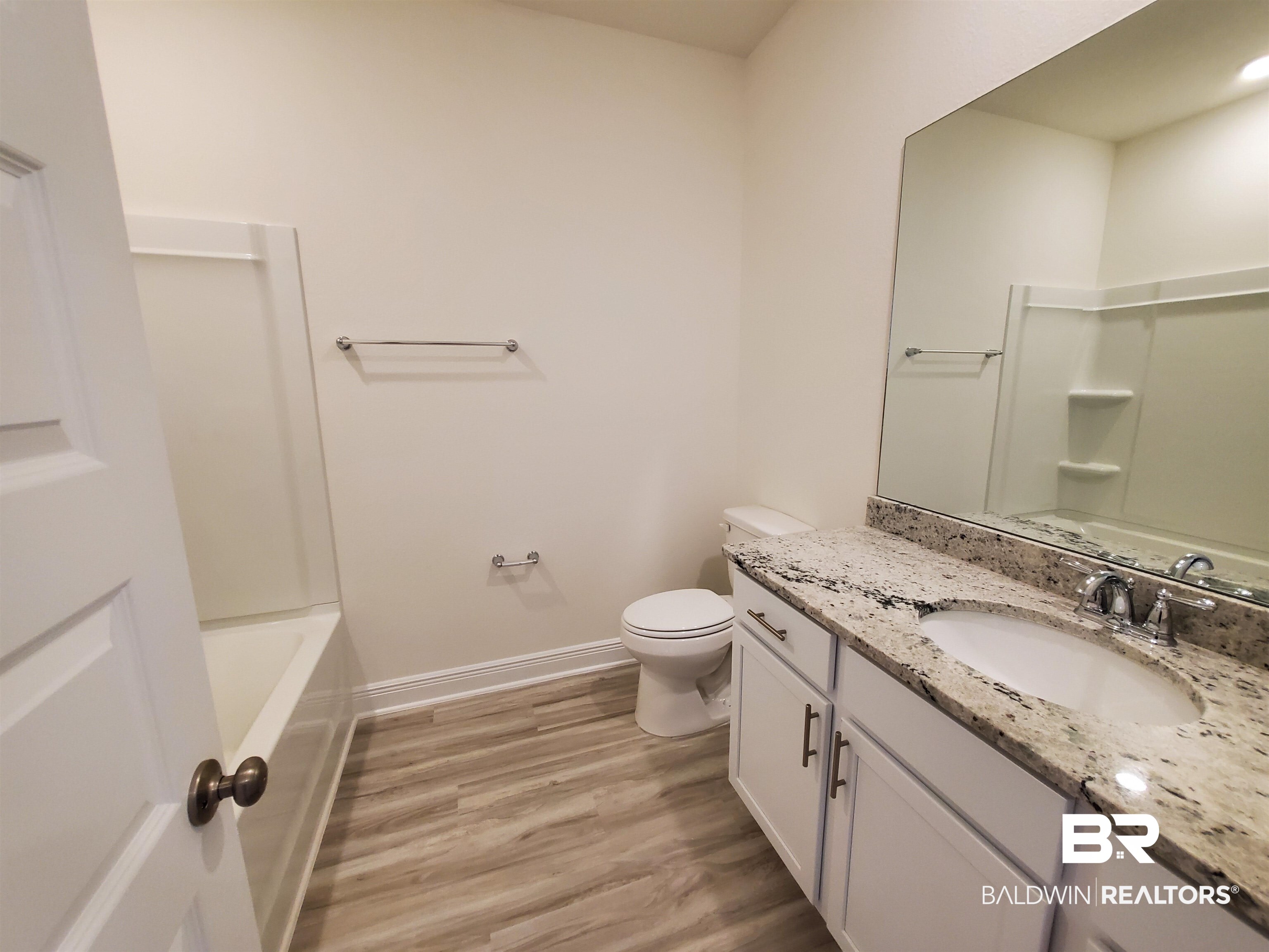 1111 Pencarro Boulevard Foley, AL 36535 - Photo 9 of 22 Bathroom