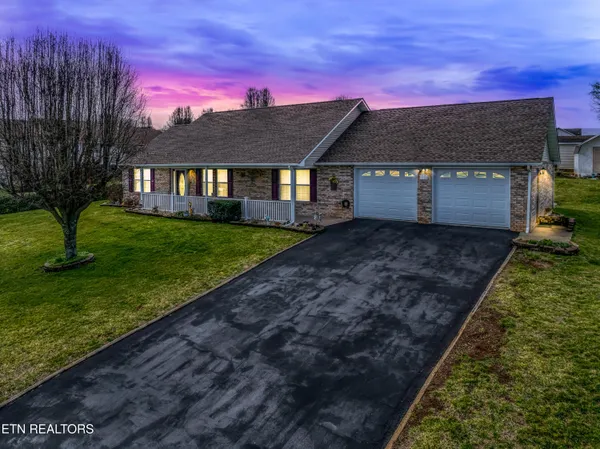 $415,000 | 1715 Morning Glory Court, Sevierville, TN 37862