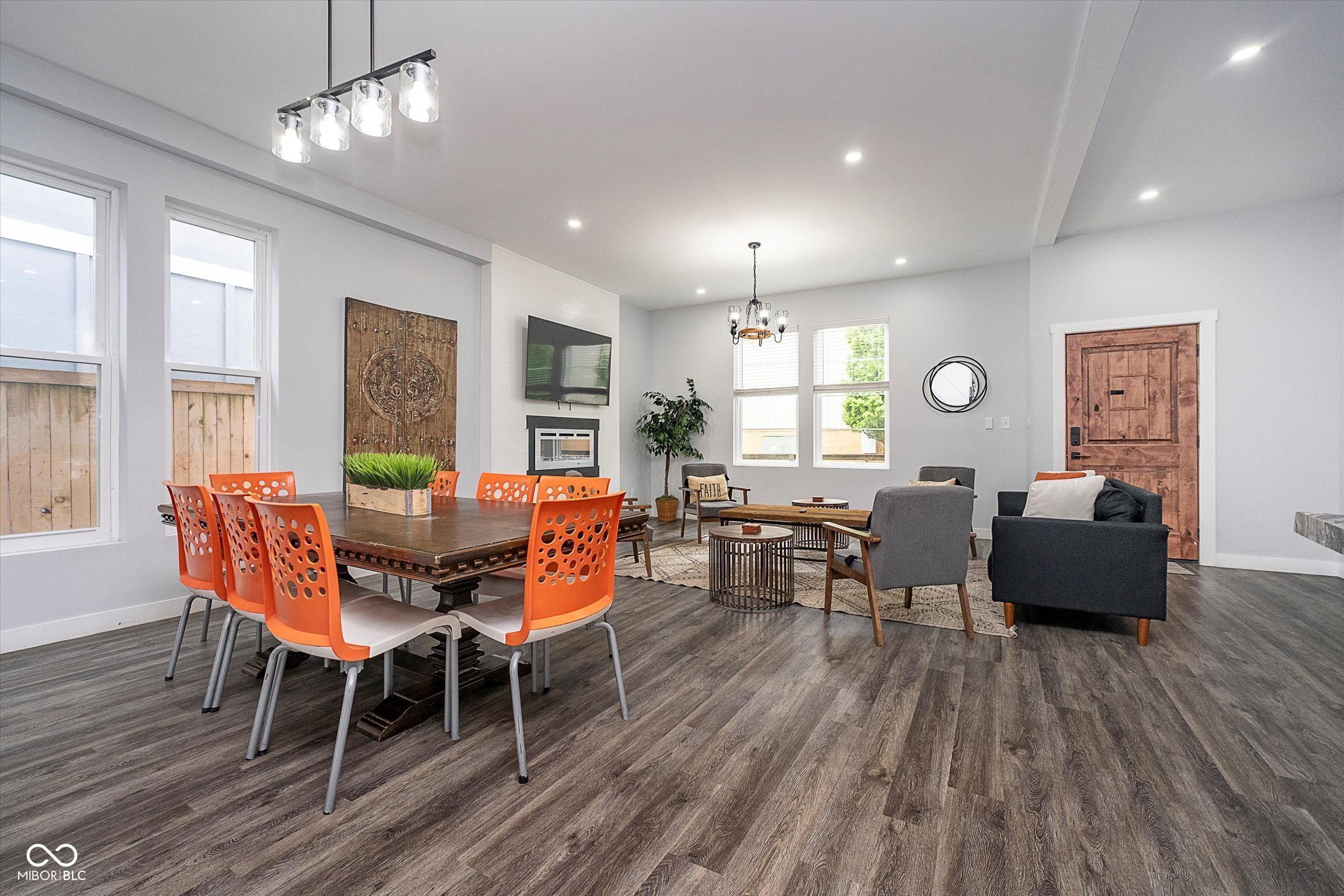 1009 Harrison Street Indianapolis, IN 46202 - Photo 4 of 52