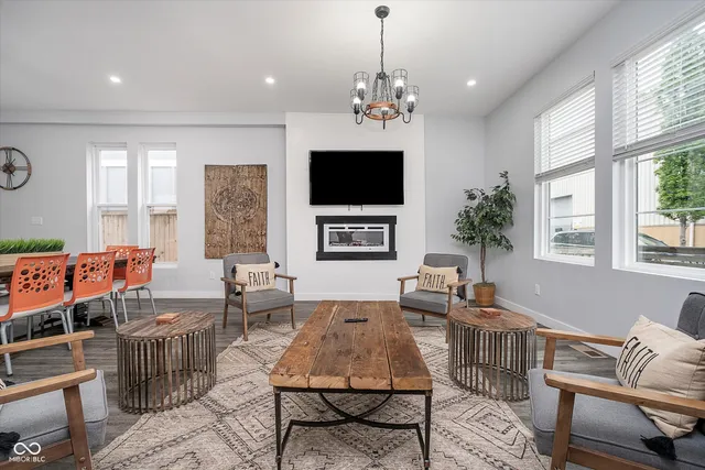 $624,000 | 1009 Harrison Street, Indianapolis, IN 46202