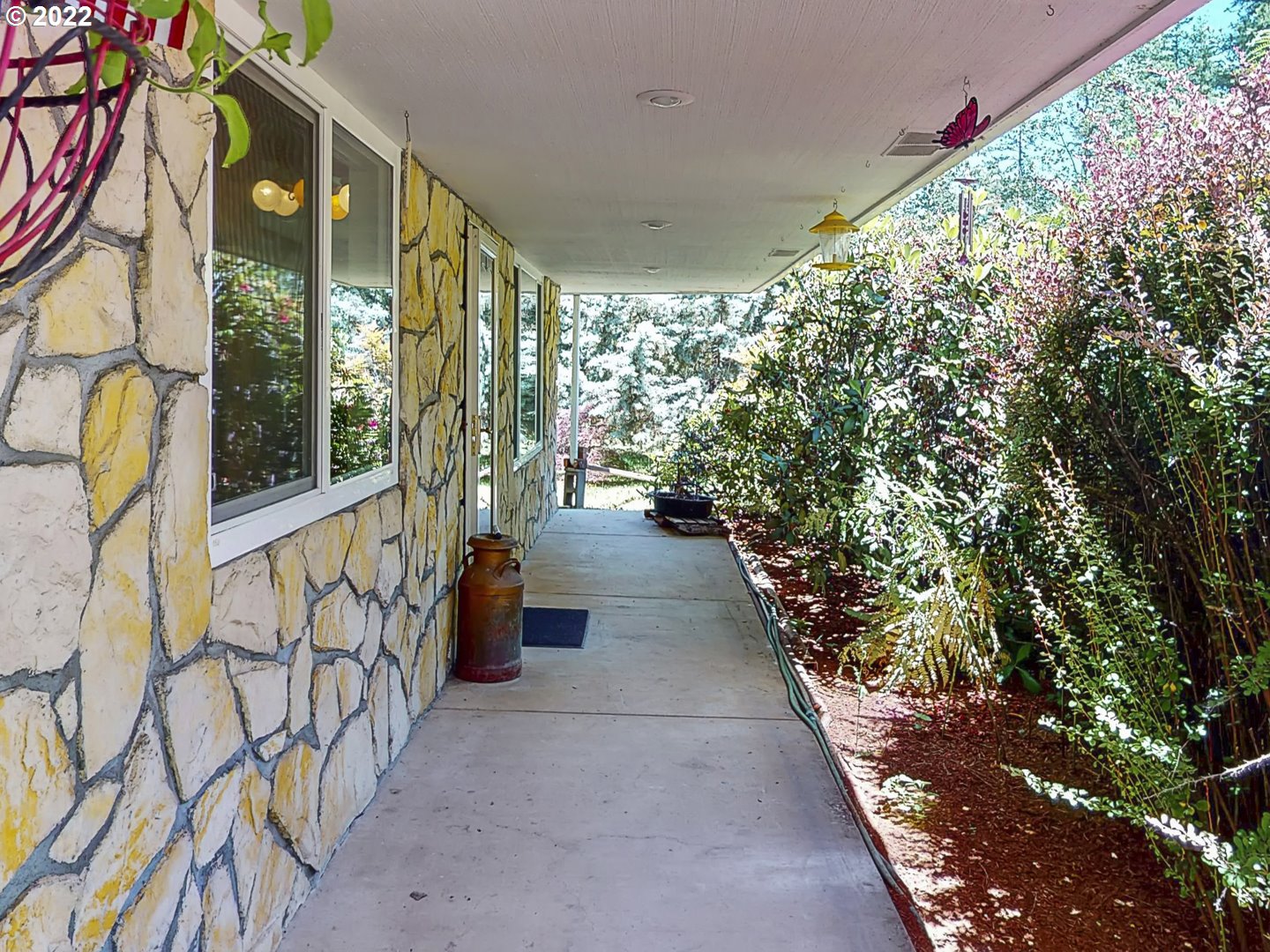 25605 Perkins Road Veneta, OR 97487 - Photo 3 of 29 Gallery Image 3