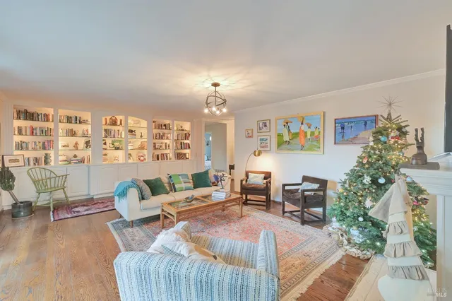 $1,575,000 | 28 Bonnie Banks Way, San Rafael, CA 94901