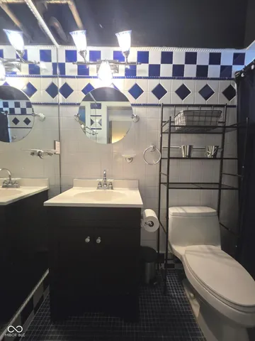 $124,000 | 230 9th Street, Unit 111, Indianapolis, IN 46204