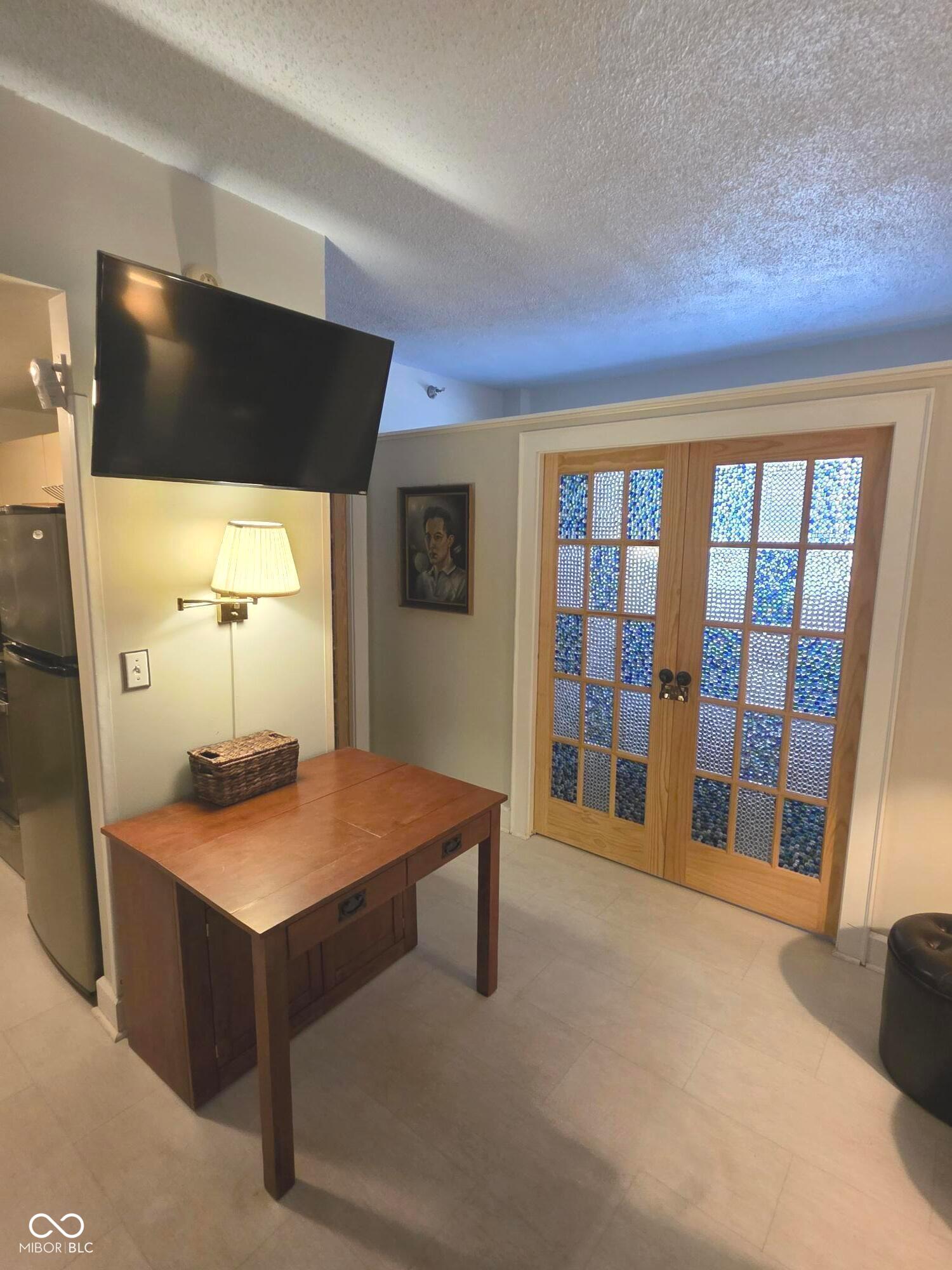 230 9th Street, Unit 111 Indianapolis, IN 46204 - Photo 7 of 17