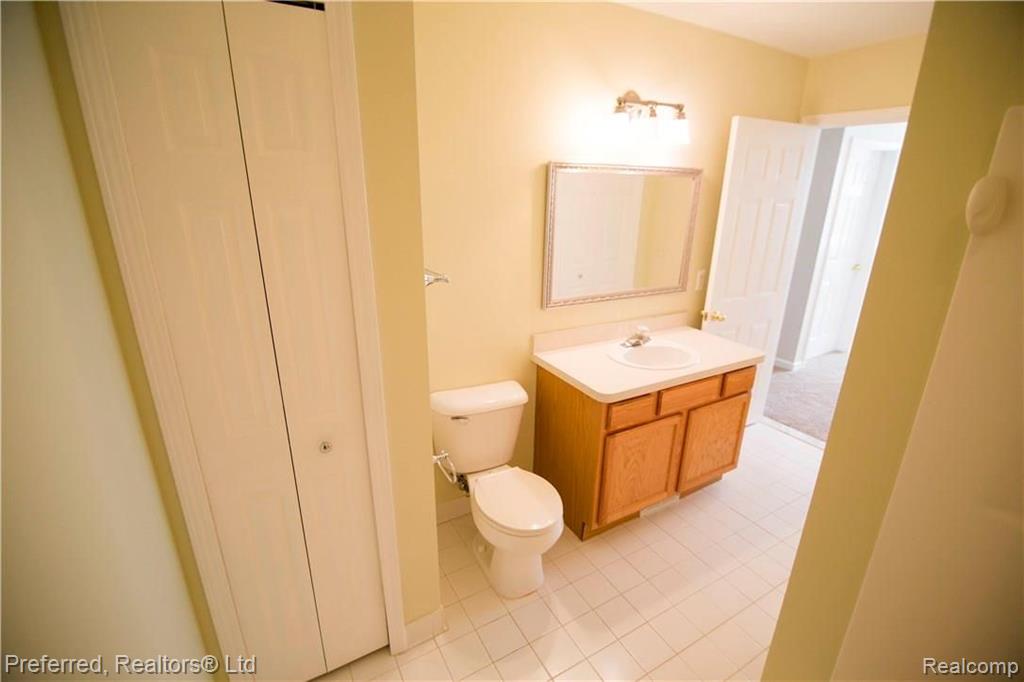 18270 West Eleven Mile Road Southfield, MI 48076 - Photo 39 of 52