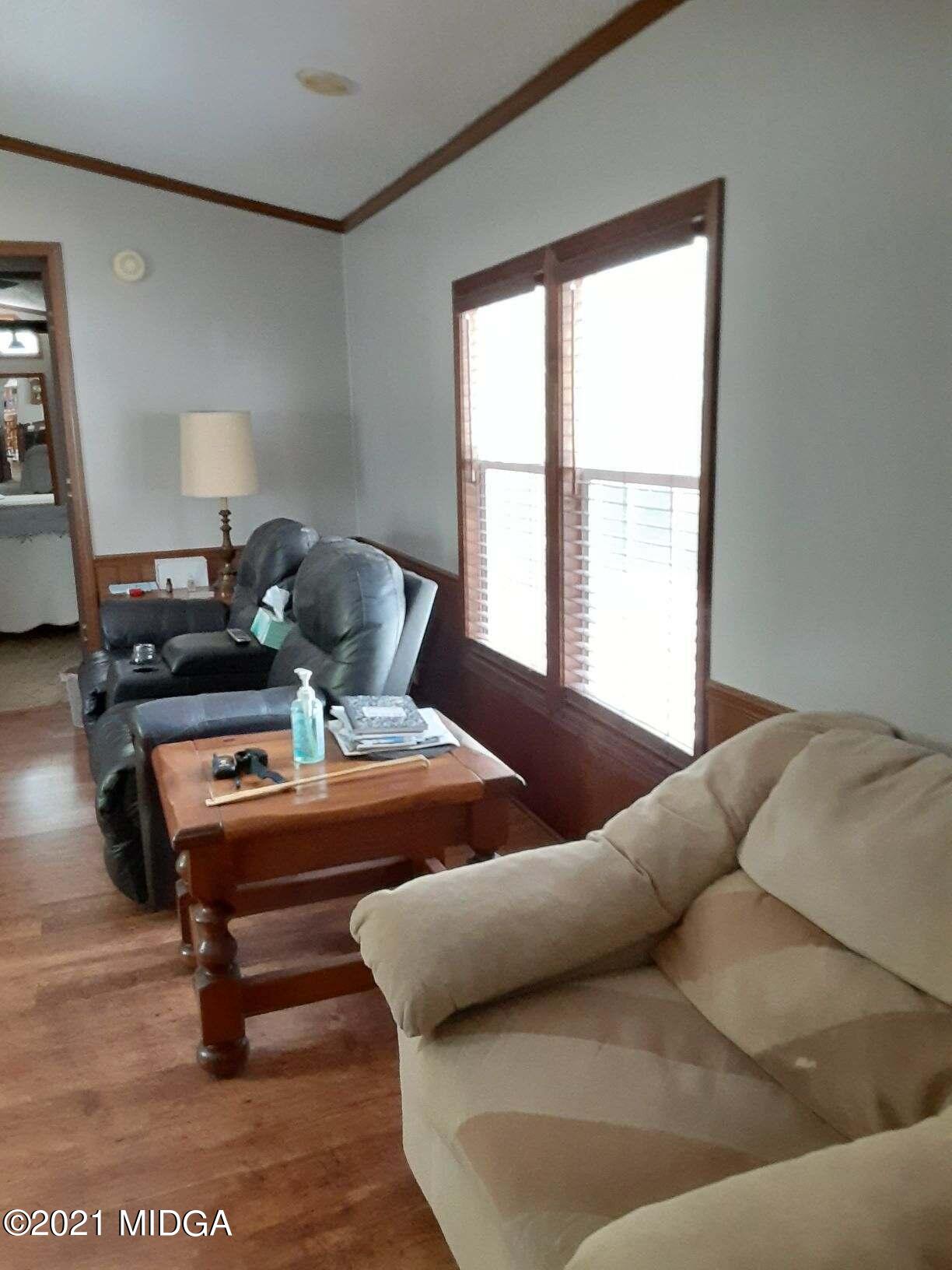 Livingroom2