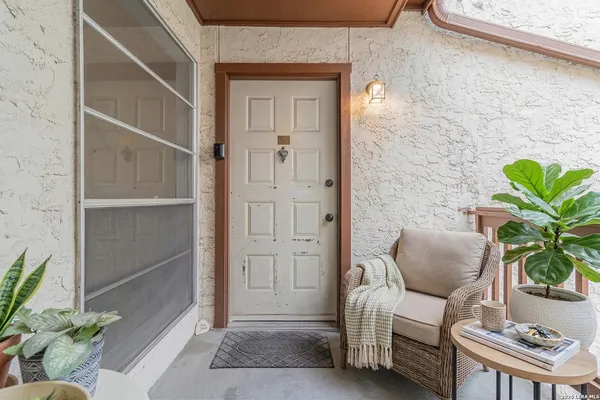 $120,000 | 10527 Perrin Beitel, Unit C211, San Antonio, TX 78217