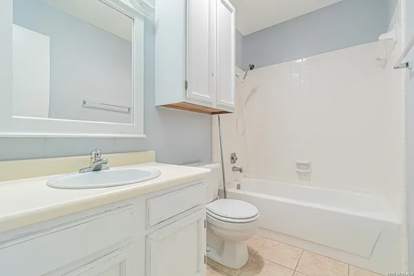 $120,000 | 10527 Perrin Beitel, Unit C211, San Antonio, TX 78217