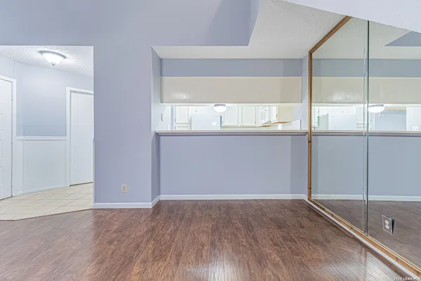 $120,000 | 10527 Perrin Beitel, Unit C211, San Antonio, TX 78217