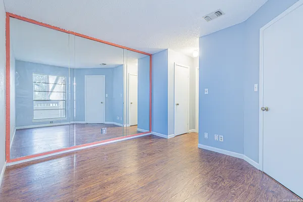 $120,000 | 10527 Perrin Beitel, Unit C211, San Antonio, TX 78217