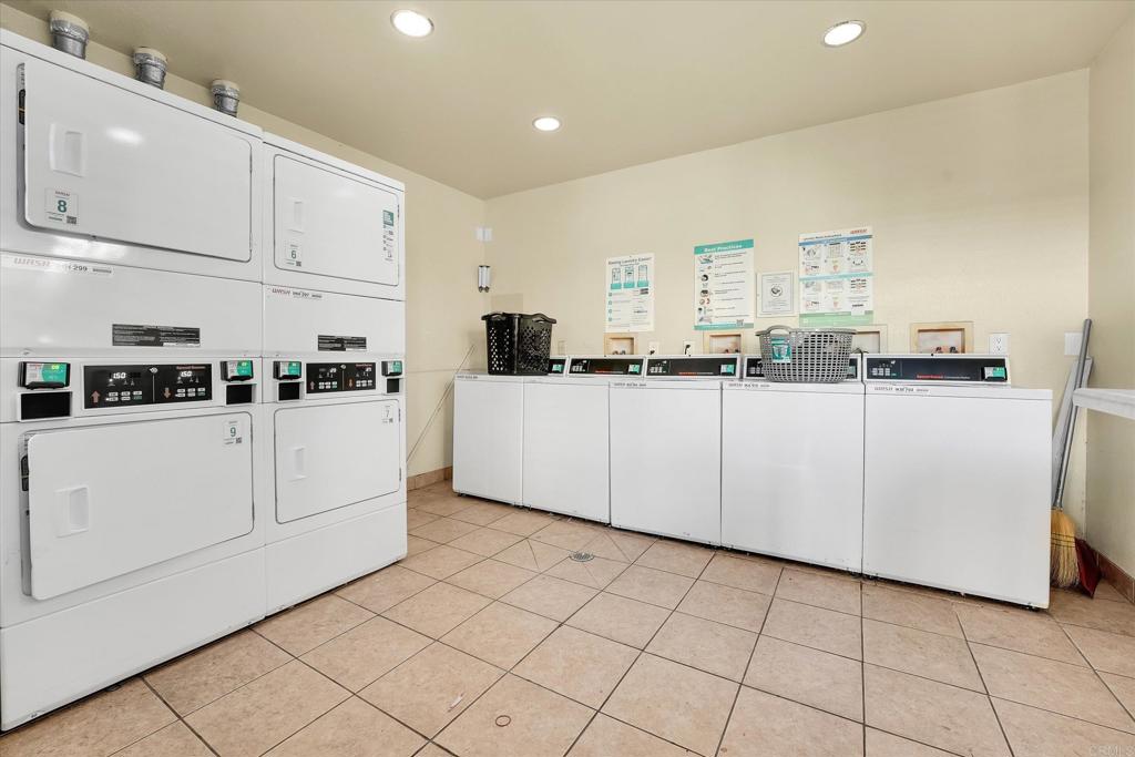 12719 Robison Boulevard, Unit 18 Poway, CA 92064 - Photo 13 of 15