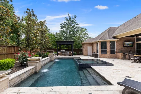 $970,000 | 130 South Arrow Canyon Circle, Spring, TX 77389