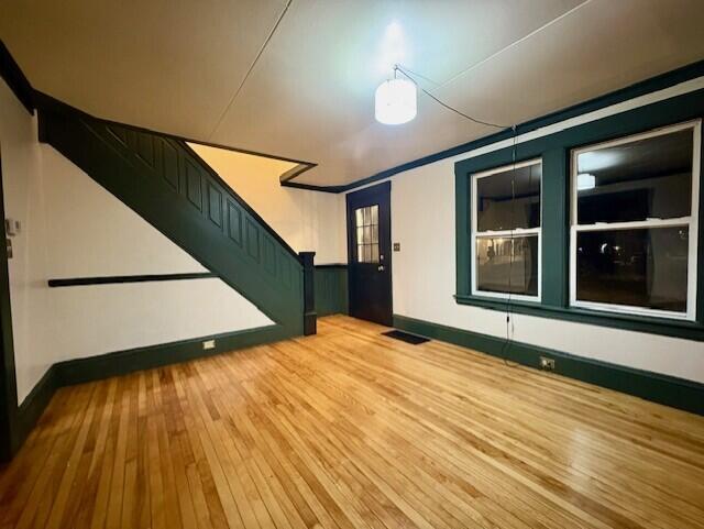 28 Elm Street Sanford, ME 04073 - Photo 8 of 16 Living