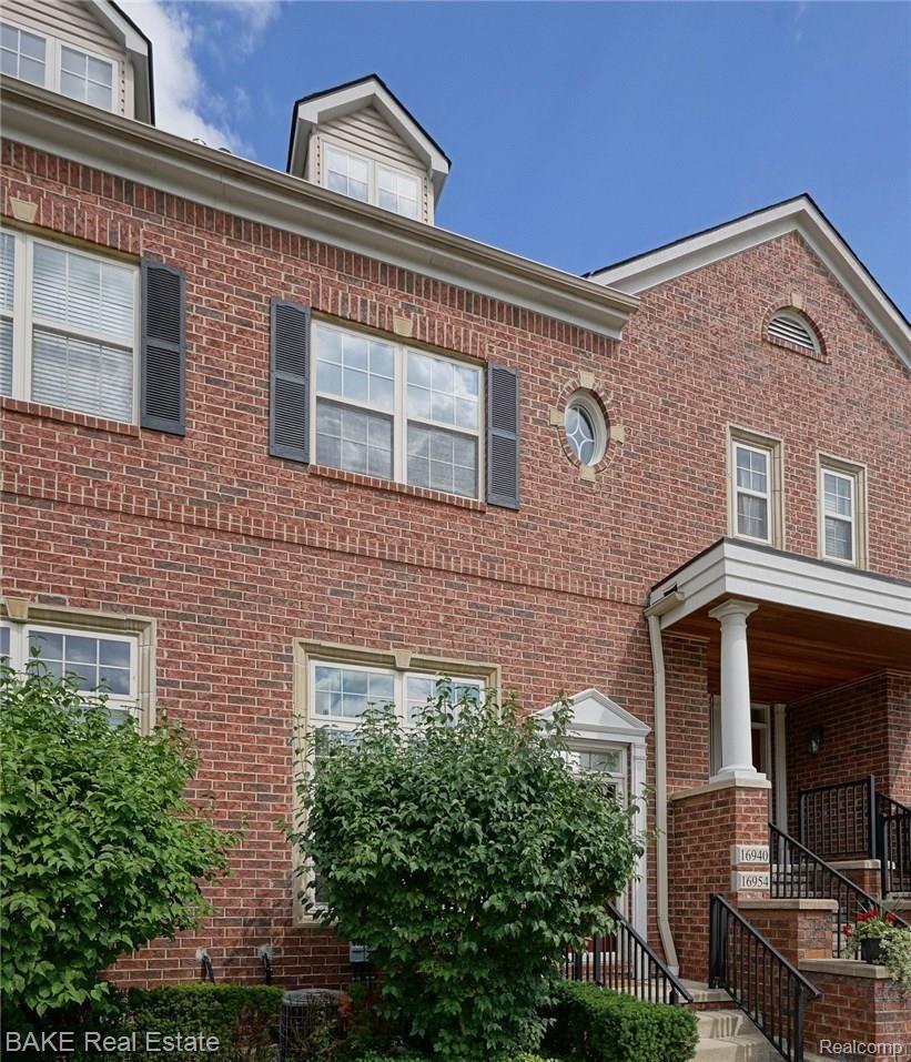 16954 Farmington Road, Unit 25 Livonia, MI 48154 - Photo 19 of 20 Quiet Bell Creek Square Condos