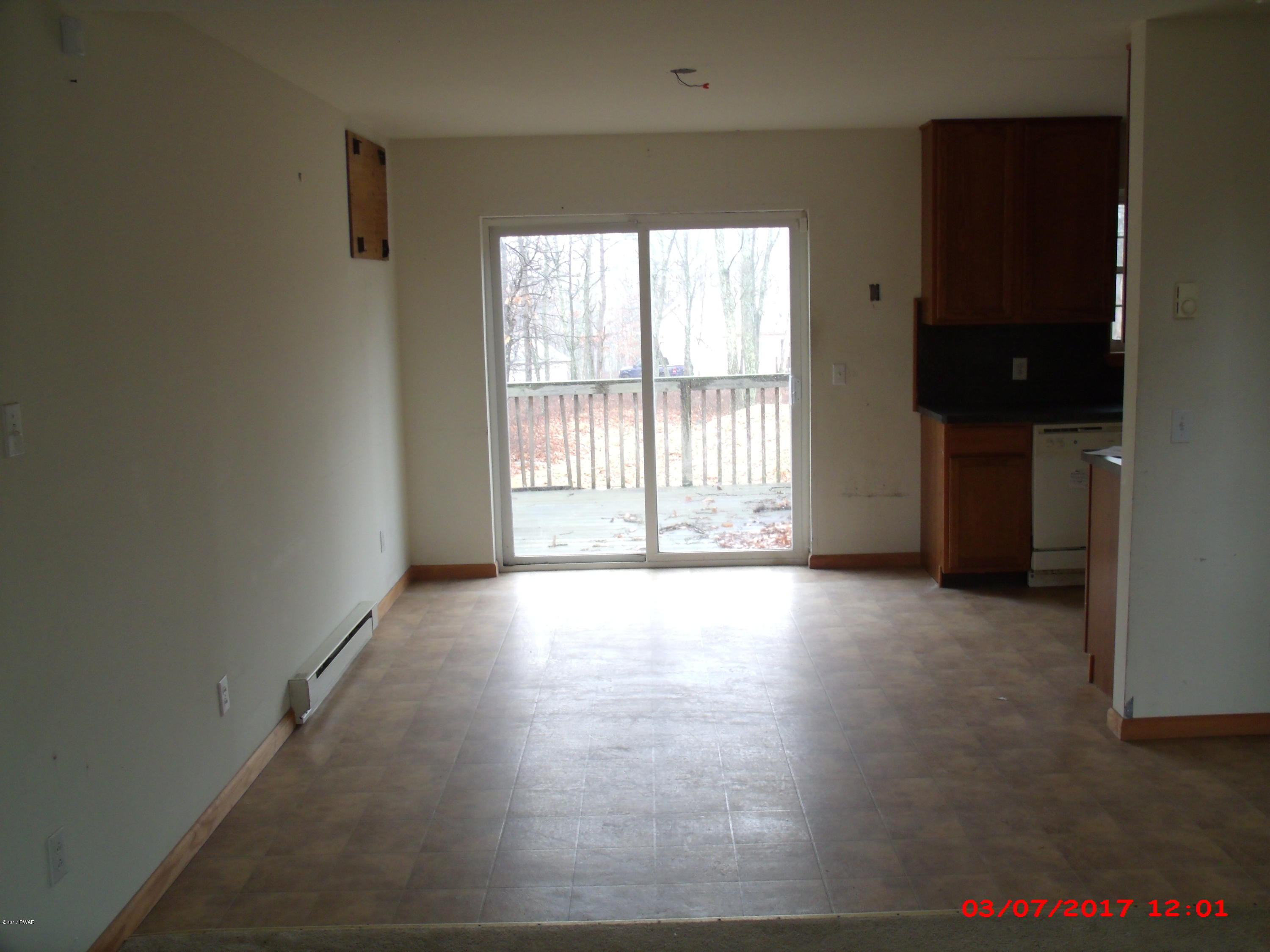 746 Mallard Lane Bushkill, PA 18324 - Photo 6 of 24