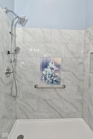 $375,000 | 605 East Main Street, Jamestown, IN 46147