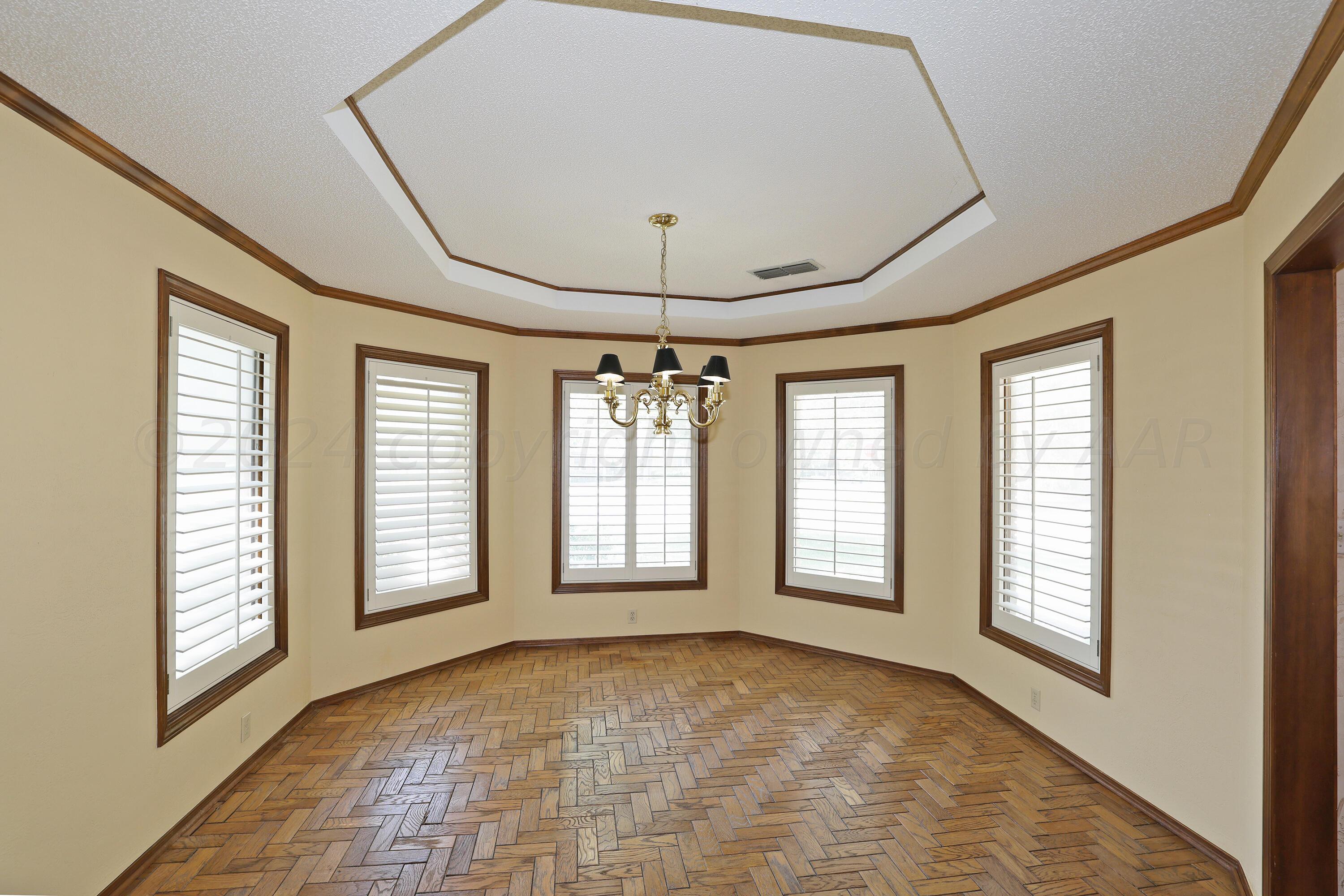 6819 Cloud Crest Drive Amarillo, TX 79124 - Photo 5 of 37 a view of an empty room with a window