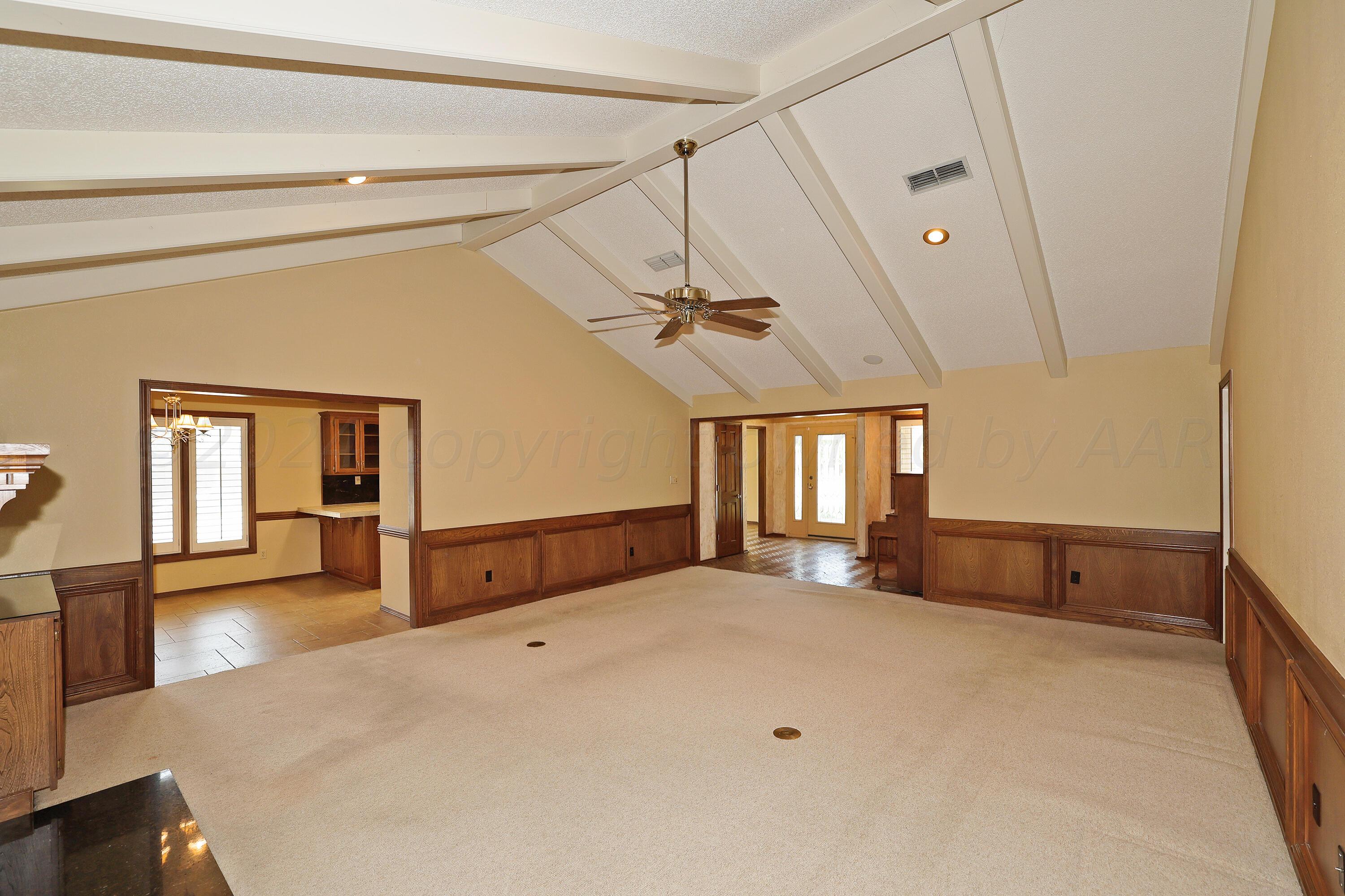 6819 Cloud Crest Drive Amarillo, TX 79124 - Photo 9 of 37 a view of a livingroom with wooden floor