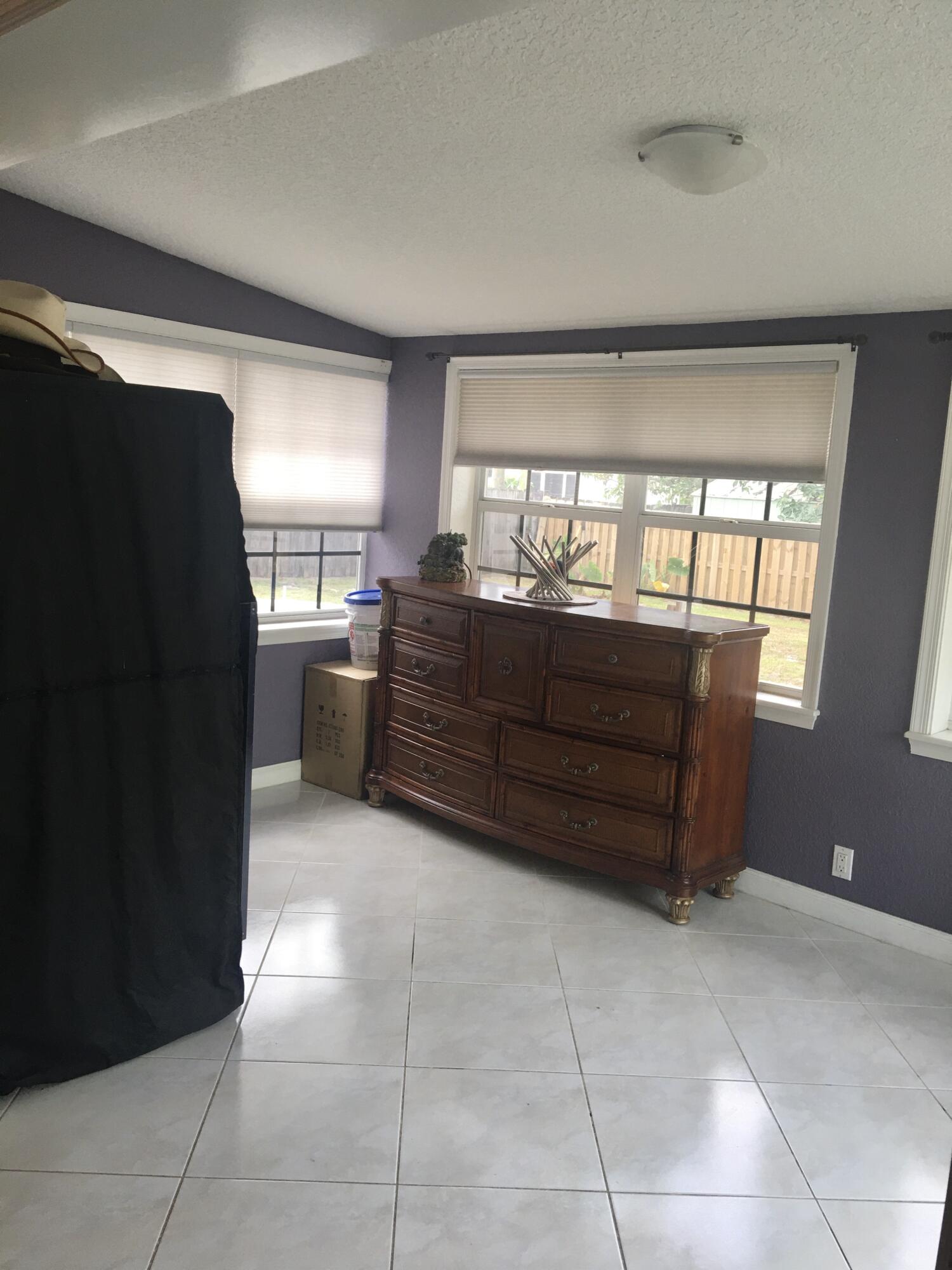 325 Pinehurst Road Palm Springs, FL 33461 - Photo 10 of 27 fullsizeoutput_1589