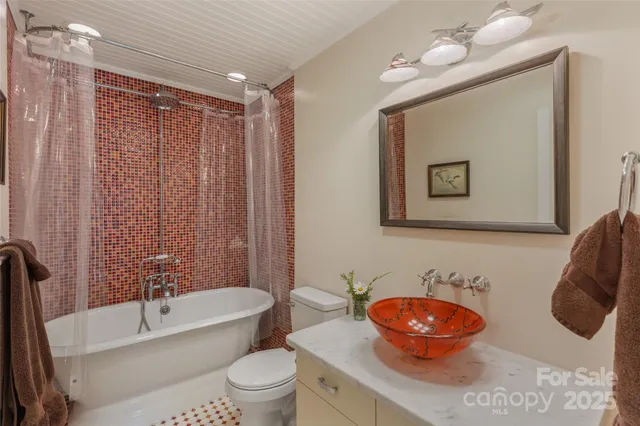 $890,000 | 3175 Clear Creek Road, Highlands, NC 28741