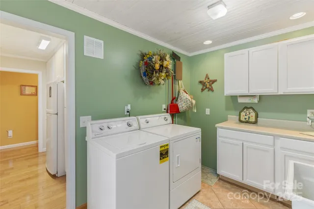 $890,000 | 3175 Clear Creek Road, Highlands, NC 28741