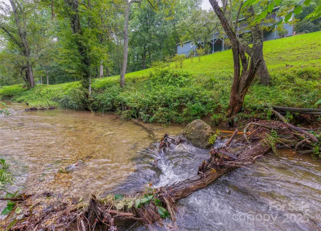 $890,000 | 3175 Clear Creek Road, Highlands, NC 28741