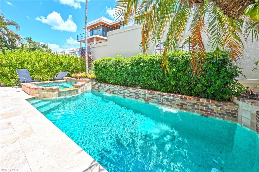 433 5th Street South Naples, FL 34102 - Photo 37 of 39 a view of yard with green space