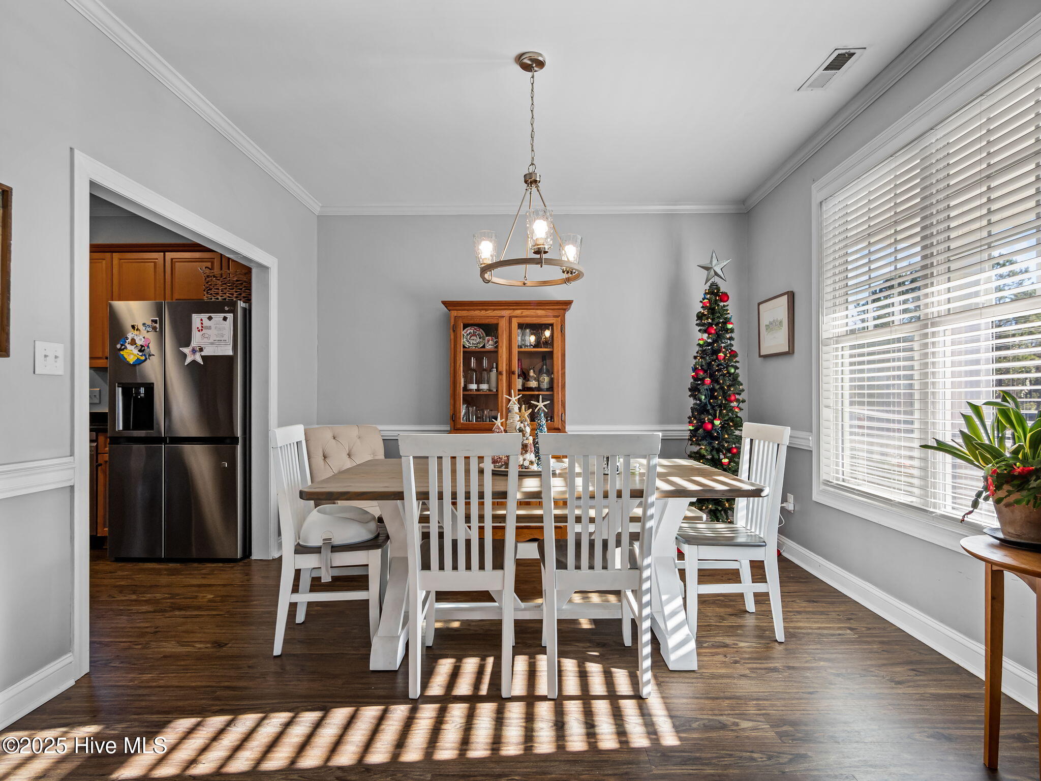 123 Beagle Drive Hubert, NC 28539 - Photo 7 of 53 Dining Area