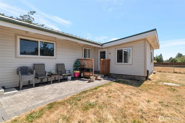 $490,000 | 967 Donald Avenue, Oak Harbor, WA 98277