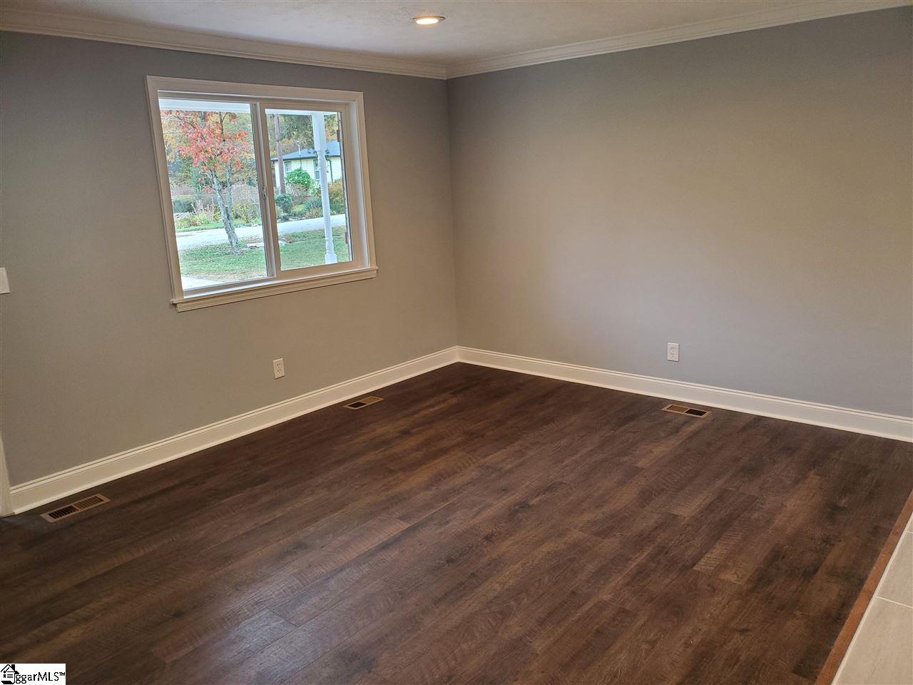 103 Bane Road Taylors, SC 29687 - Photo 4 of 13 Gallery Image 4