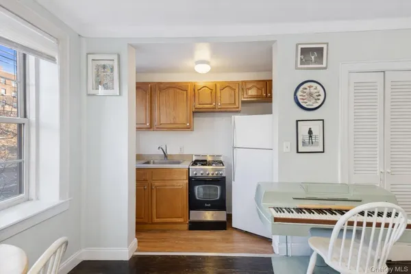 $350,000 | 150 Burns Street, Unit 1D | Forest Hills