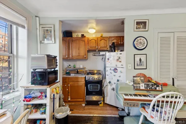 $350,000 | 150 Burns Street, Unit 1D | Forest Hills