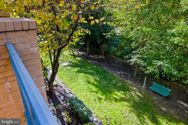 $2,600 | 2200 North Westmoreland Street, Unit 202, Arlington, VA 22213