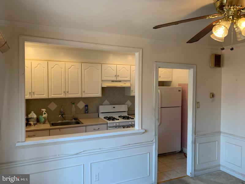 1912 D Street Northeast Washington, DC 20002 - Photo 10 of 39 Dining rm into kitchen
