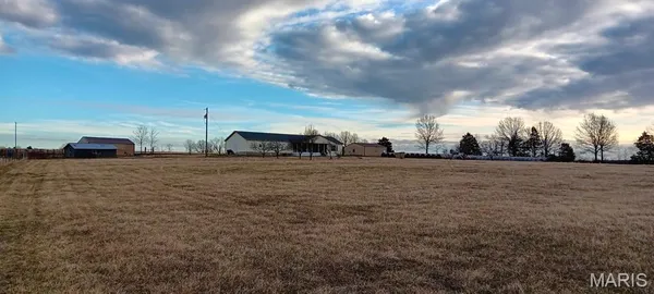$479,000 | 6991 Ely Road, Hartville, MO 65667