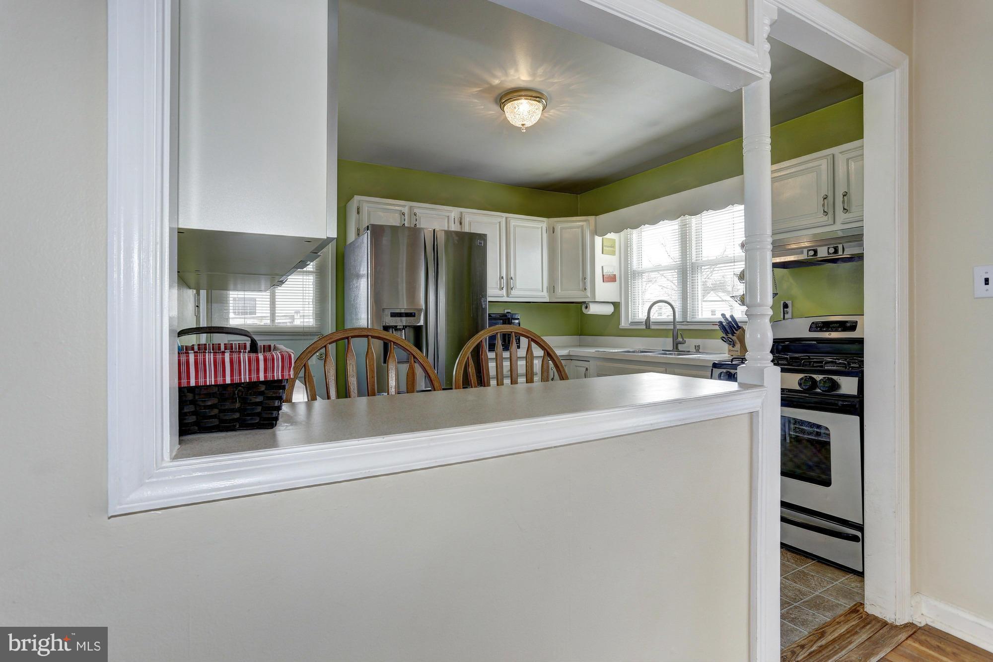 Kitchen | Breakfast Bar