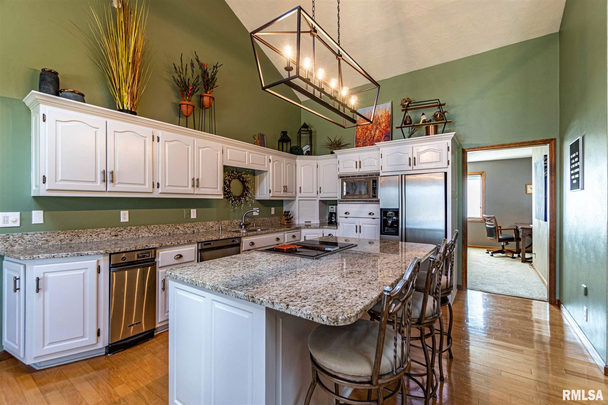 43 Waldheim Road Morton, IL 61550 - Photo 7 of 50 Gallery Image 7