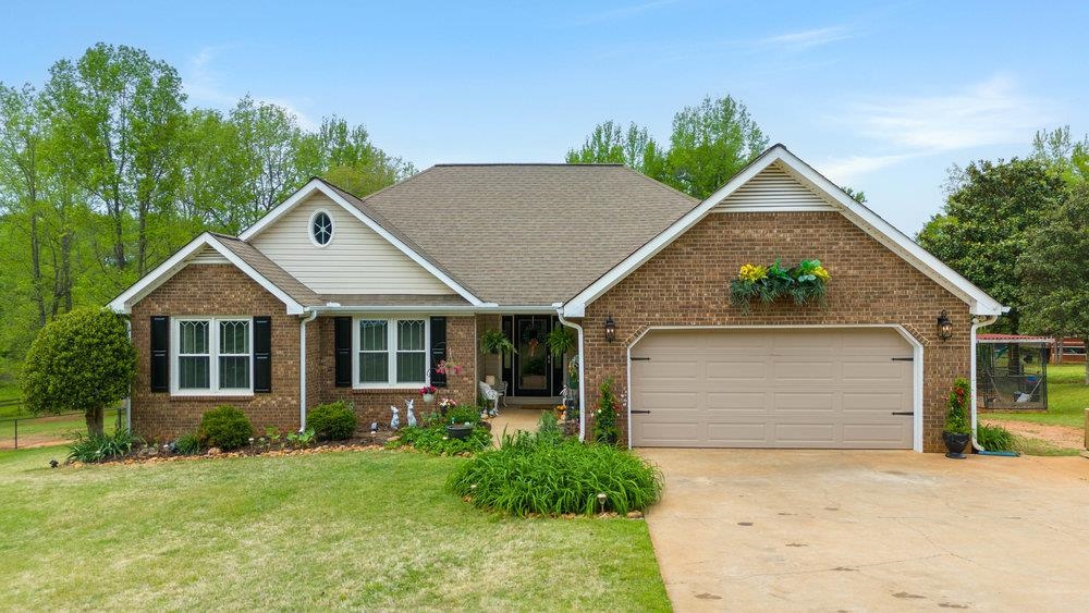 210 Sugar Tree Court Lyman, SC 29365 - Photo 1 of 31 Gallery Image 1