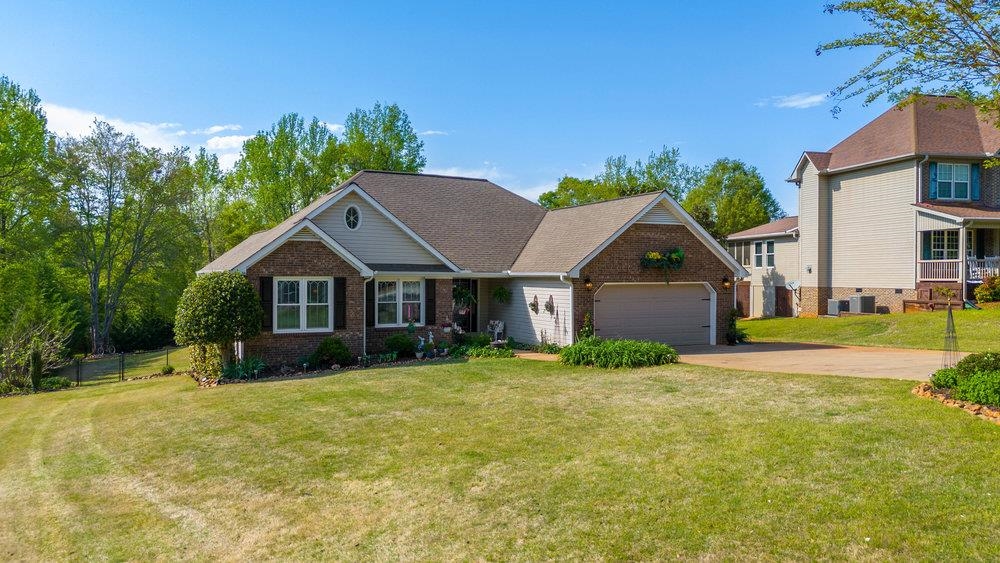 210 Sugar Tree Court Lyman, SC 29365 - Photo 2 of 31 Gallery Image 2