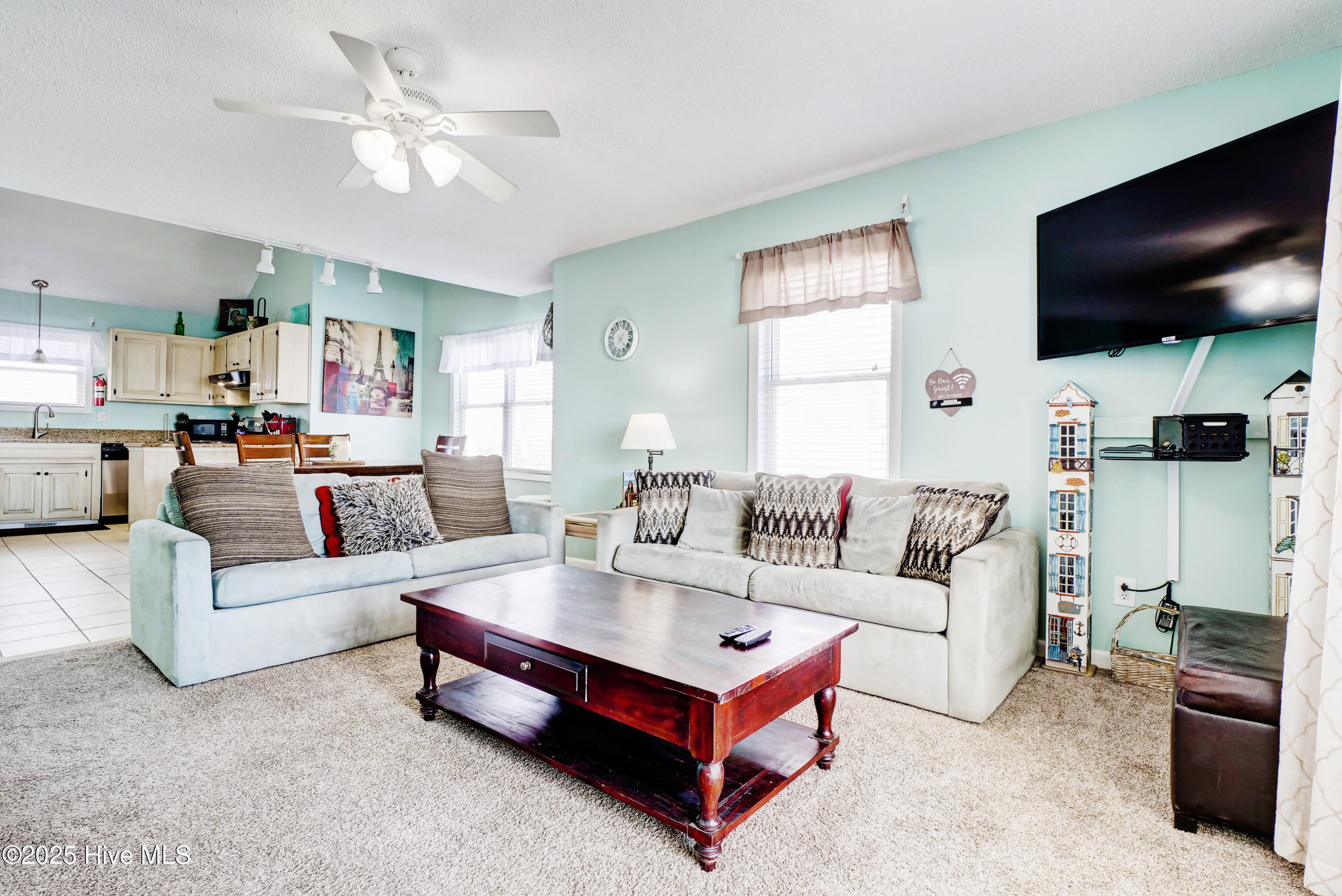 2334 New River Inlet Road, Unit 2 North Topsail Beach, NC 28460 - Photo 29 of 45 Living Area