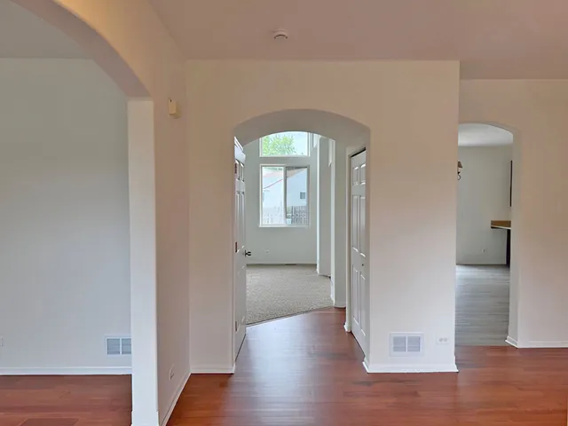 $439,900 | 782 Cameron Drive, Antioch, IL 60002