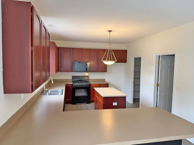 $439,900 | 782 Cameron Drive, Antioch, IL 60002