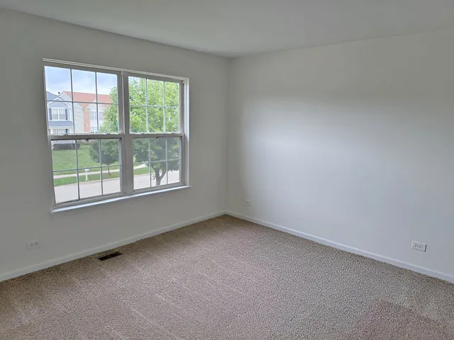 $439,900 | 782 Cameron Drive, Antioch, IL 60002