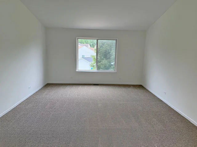 $439,900 | 782 Cameron Drive, Antioch, IL 60002